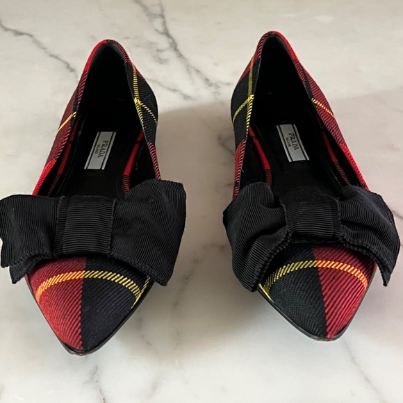 Plaid Prada Flats with Black Bow, Pristine Condition Size 37/7/6.5 - Picture 2 of 8